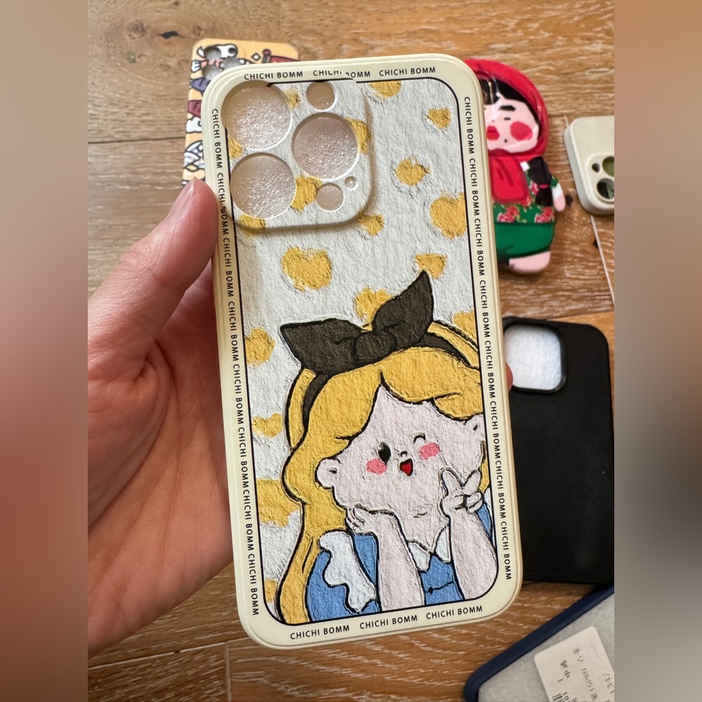 New Cute Alice Cartoon iPhone Case | Kawaii Protective Cover 
iPhone 13pro Case